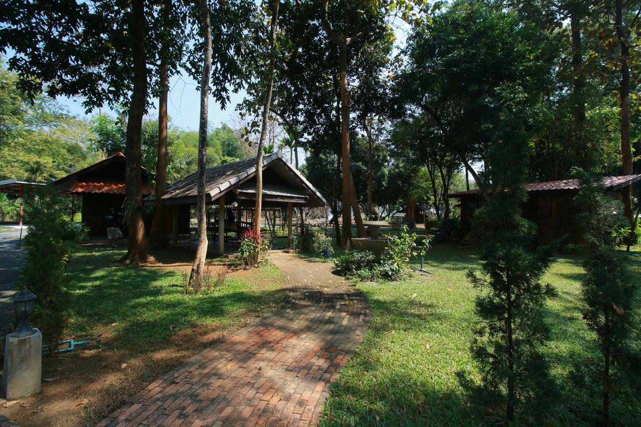 Papa's Garden Hotel Doi Saket Bagian luar foto